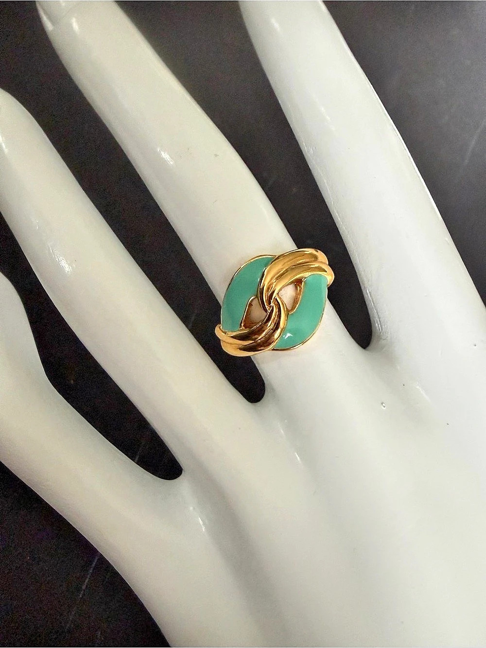 Twisted Ring in Gold & Green